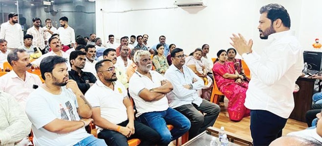 खोपोलीत ठाकरे शिवसेना अ‍ॅक्टीव्ह मोडवर , नगरपालिका निवडणुकीची तयारी सुरु; पक्षाची आढावा बैठक संपन्न