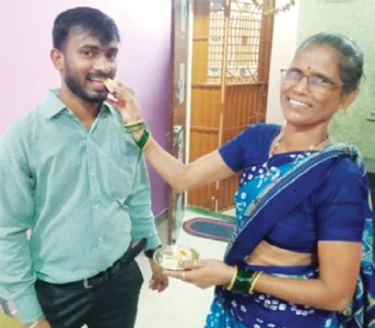 रायगडच्या भावेश म्हसकरची ‘आयआयएम’पर्यंत झेप ; म्हसळा येथील जि.प.शाळेत झाले प्राथमिक शिक्षण