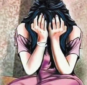 भूत काढण्याच्या बहाण्याने अल्पवयीन मुलीवर बलात्कार , श्रीवर्धन येथील धक्कादायक प्रकार