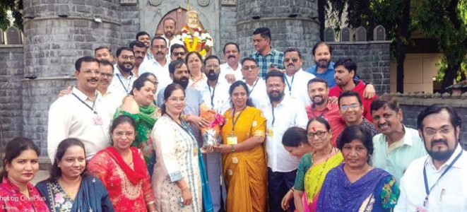 महाड नगरपरिषदेवर शिवसेनेचा भगवा फडकला... नगराध्यक्षपदी शिवसेना शिंदे गटाचे सुनील कविस्कर विजयी