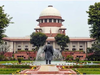 दोषी राजकीय नेत्यांवर आयुष्यभराची बंदी नको , केंद्र सरकारची सुप्रीम कोर्टात विनंती