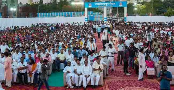 शेकापला ओहोटी... भाजपमध्ये मोठी भरती! आगामी स्थानिक स्वराज्य संस्था निवडणुकीच्या अगोदरच भाजपचे पारडे जड