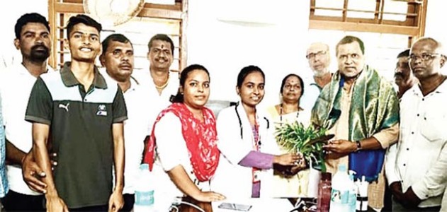 आ. महेंद्र दळवी यांनी केली नांदगाव प्राथमिक आरोग्य उपकेंद्राची पाहणी