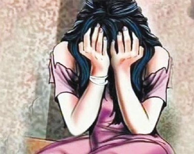 धक्कादायक | महाड, रोह्यात दोन अल्पवयीन मुलींवर लैंगिक अत्याचार , वेगवेगळ्या दोन प्रकरणांत तीनजण अटकेत