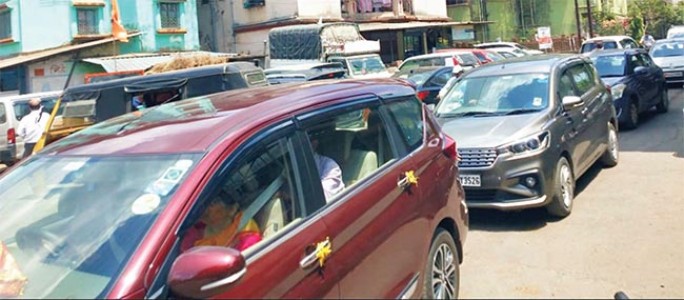 पाली येथे वाहतूक कोंडीने नागरिक बेजार , बाह्यवळण मार्गाची प्रतीक्षा अजून किती वर्षे?