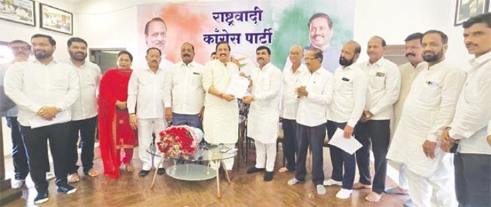 राष्ट्रवादीकडून सुधाकर घारे यांच्यावर कर्जत विधानसभेची जबाबदारी