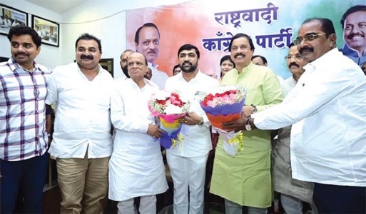 सुधाकर घारे राष्ट्रवादी काँग्रेसचे नवे जिल्हाध्यक्ष
