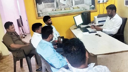 गावच्या ट्रान्सफॉर्मरवरून कारखान्याला वीज पुरवठा , केळवलीत विजेची झाकझूक; विद्युत उपकरणांना फटका