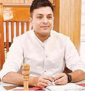 पनवेलचे तहसीलदार विजय पाटील यांच्यावर निलंबनाची कारवाइ , पाटील यांच्यावर हेतूःपुरस्सर अकृषिक सनद थांबवल्याचा ठपका