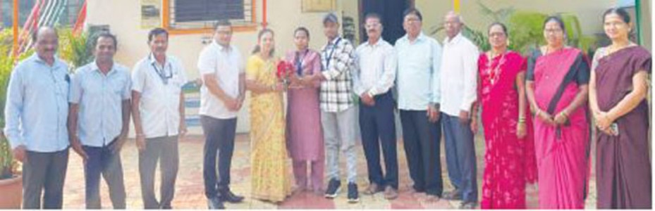 वाडगांव सरपंच सारिका पवार यांना दिल्लीचे निमंत्रण