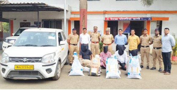 मुंब्रात घुसून ट्रान्सफॉर्मर चोरट्यांवर कारवाई , नेरळ पोलिसांचे तुफान ‘ऑपरेशन स्ट्राईक’; टोळी जेरबंद