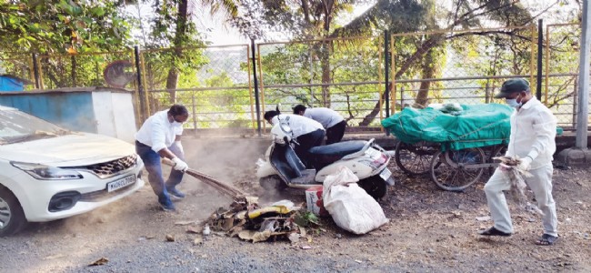 पेण शहरातून १५ टन कचर्‍याचे संकलन , श्री सदस्यांची स्वच्छता मोहीम यशस्वी