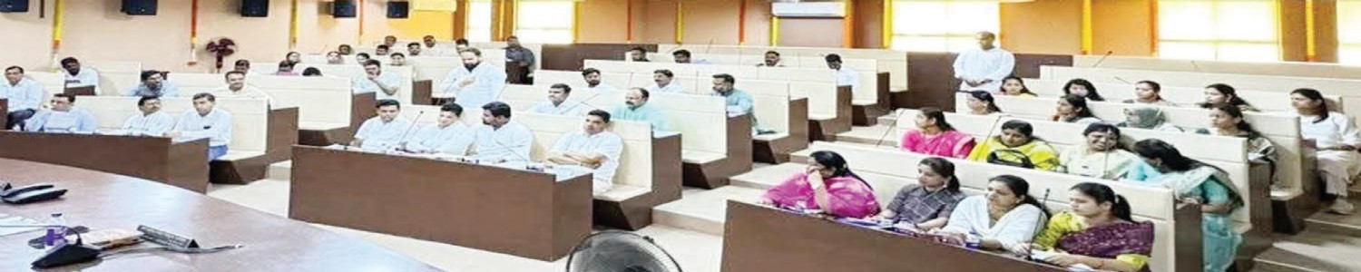 प्रशासकीय कामकाजात...नगरसेविकांच्या पतींची लुडबूड