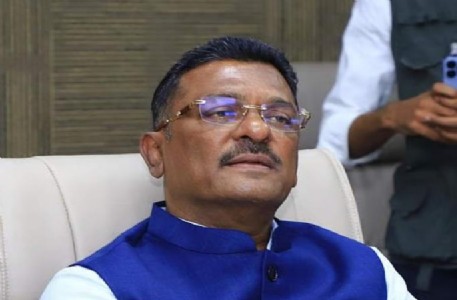 अवैध पार्सल वाहतूक करणार्‍या बसचालकांवर होणार कारवाई ; परिवहन मंत्री प्रताप सरनाईक