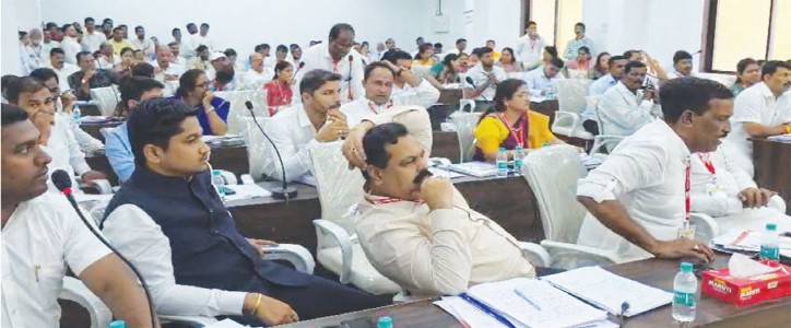 रायगड जिल्हा परिषदेत सत्तासंघर्ष? सत्तेची ‘तीन चाकी’ गाडी अडखळली?