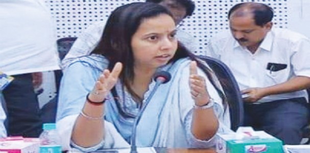 दहीहंडी उत्सवात गोविंदांच्या सुरक्षेसाठी सेफ्टी बेल्टची उपलब्धता अनिवार्य - अदिती तटकरे
